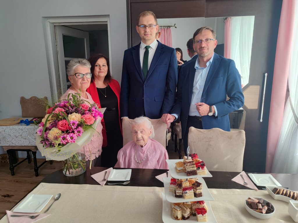 Niecodzienny Jubileusz Urodziny Mieszkanki Gminy Bedlno Pani Marianna ukończyła 100 lat!!!